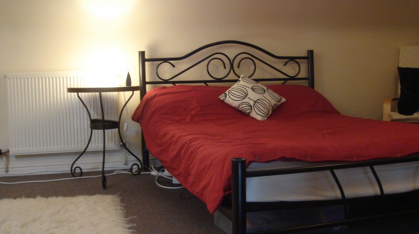 BEDROOM STUDENT ACCOMMODATION LOUGHBOROUGH