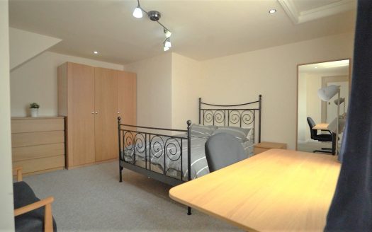 STUDENT ACCOMMODATION LOUGHBOROUGH