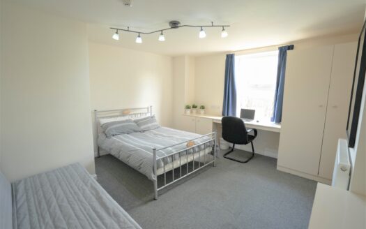 72 Valley Road, Loughborough, LE11 3QA